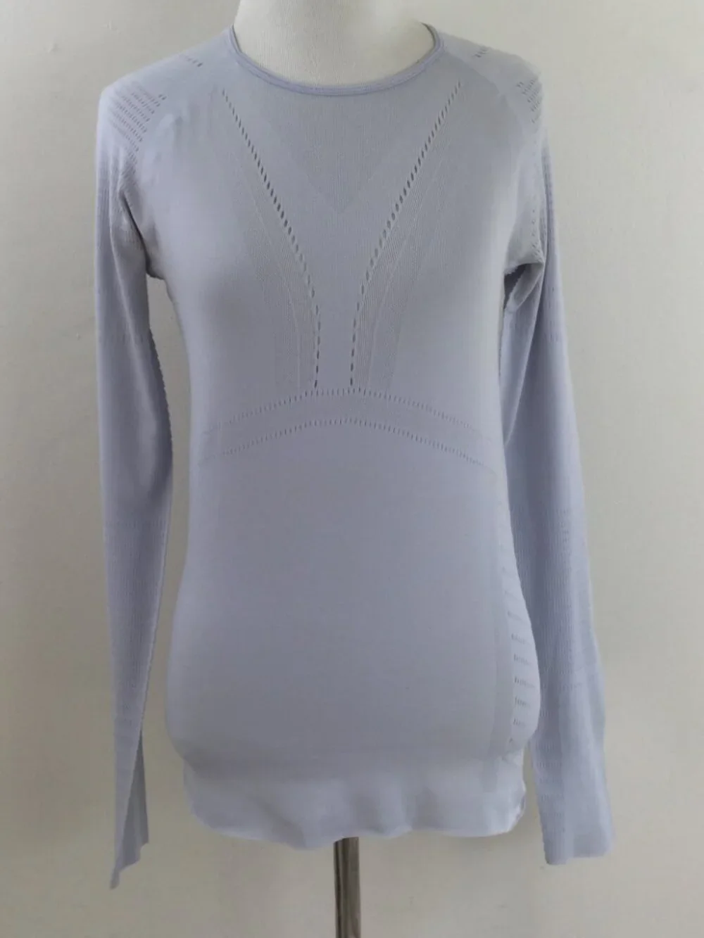 Lululemon Pale Lavender Long Sleeve Top s